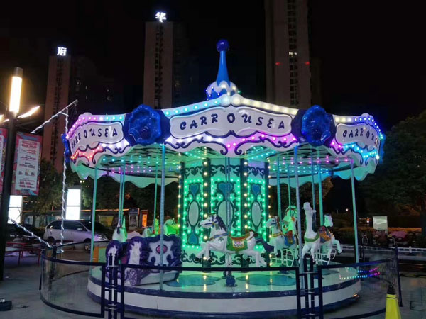 主題樂(lè)園豪華轉(zhuǎn)馬