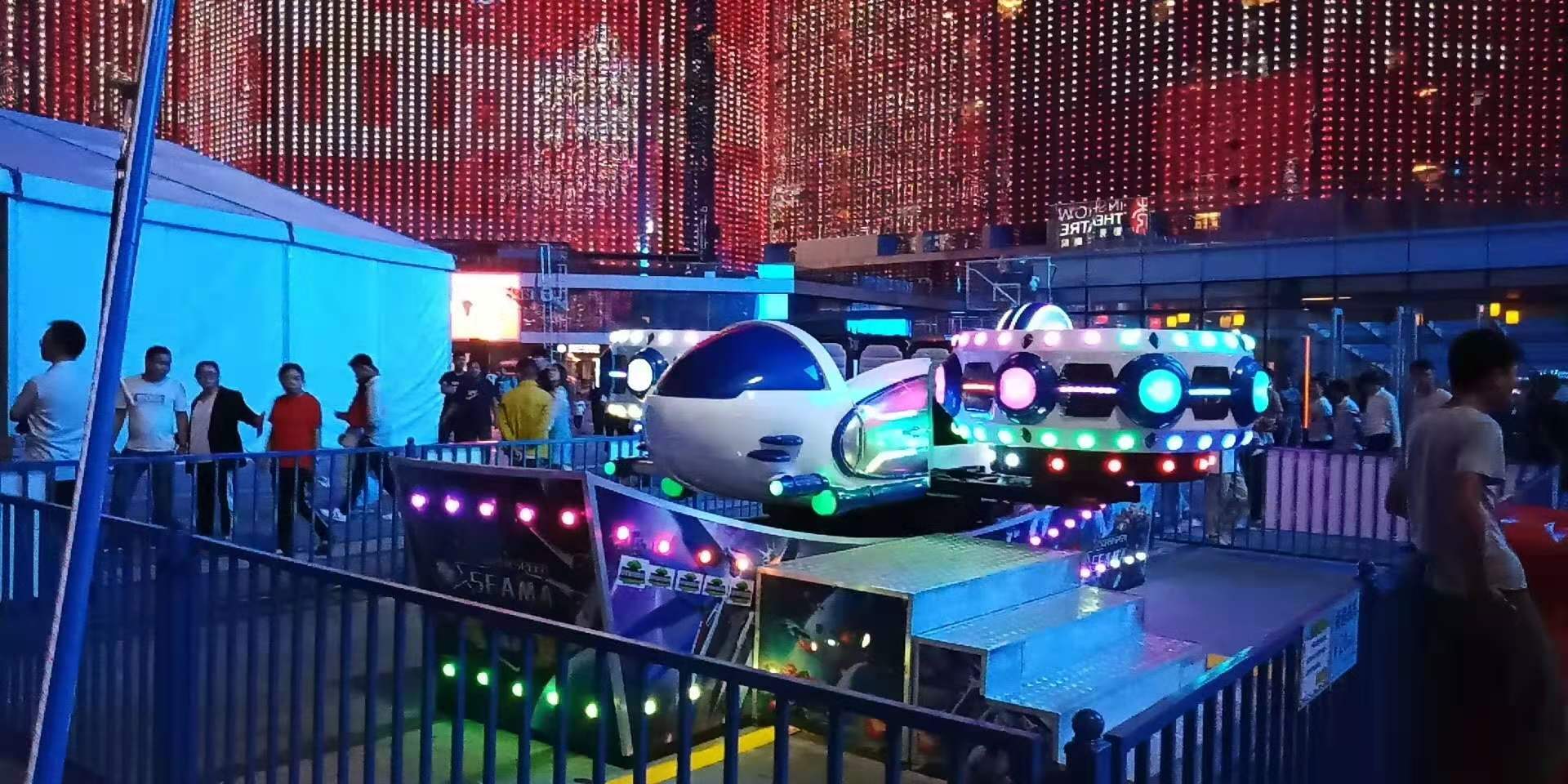 彎月飄車